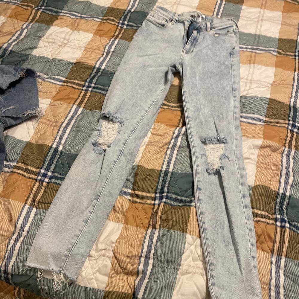 PacSun Super High Rise Jegging Light Wash Distressed Jeans Size 25